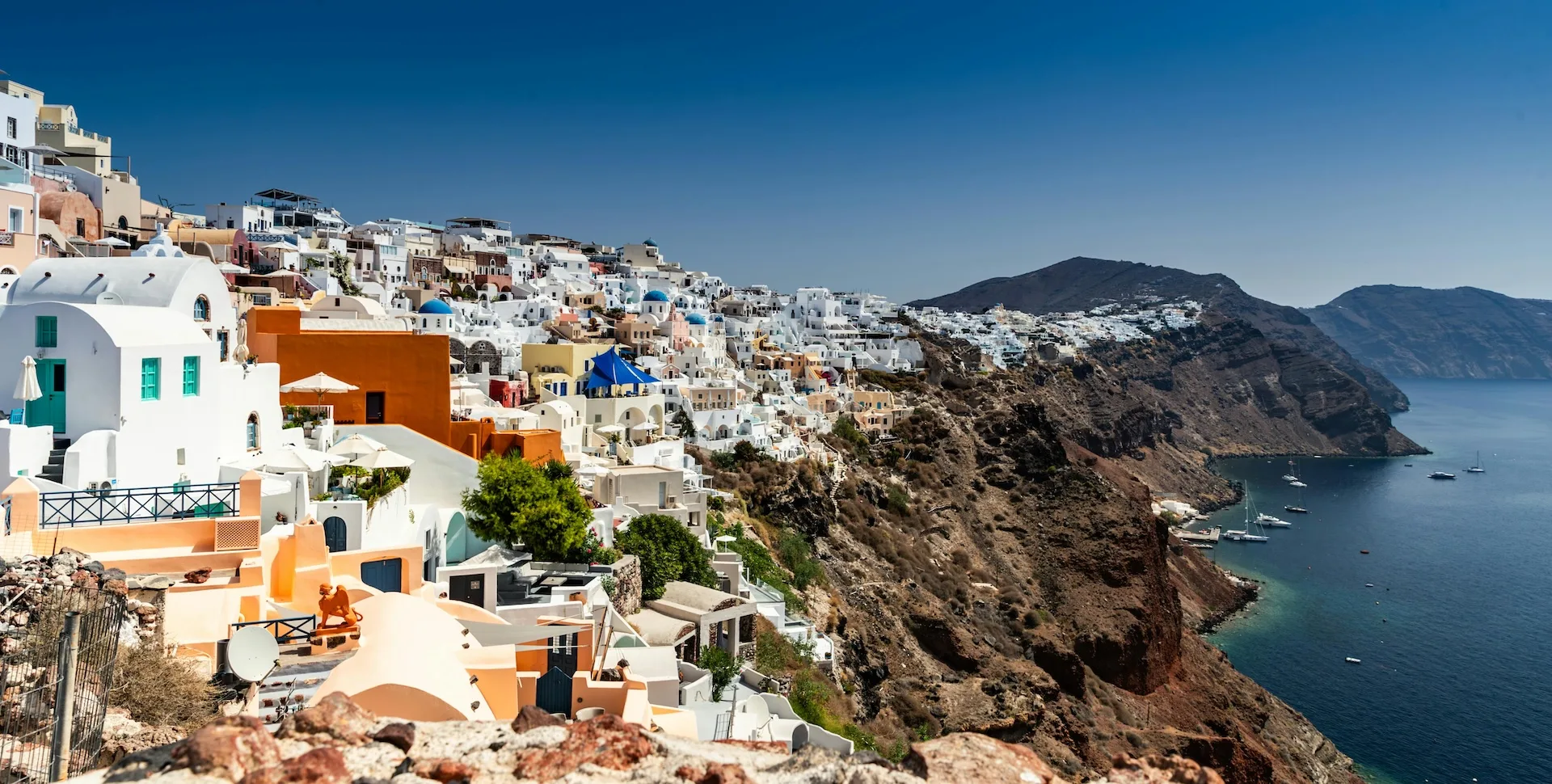 Santorin Grèce Les plus belles destinations de la Méditerranée : Santorin en Grèce